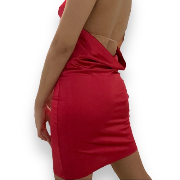 Dress - Picture 3 of 4